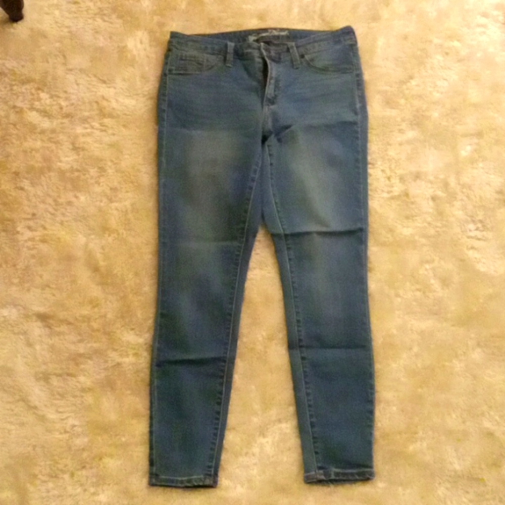 Women's UNIVERSAL THREAD Skinny Jeans, Size 10/30R